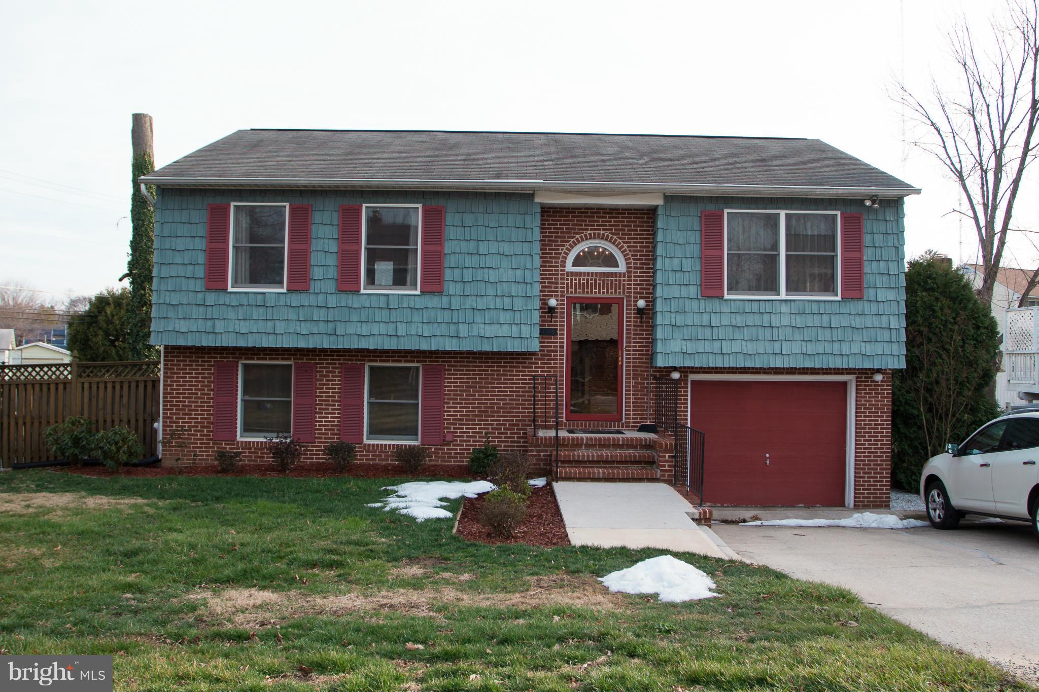 1303 Westburn Road Baltimore, MD 21228 - Photo 2 of 26 Exterior (Front)