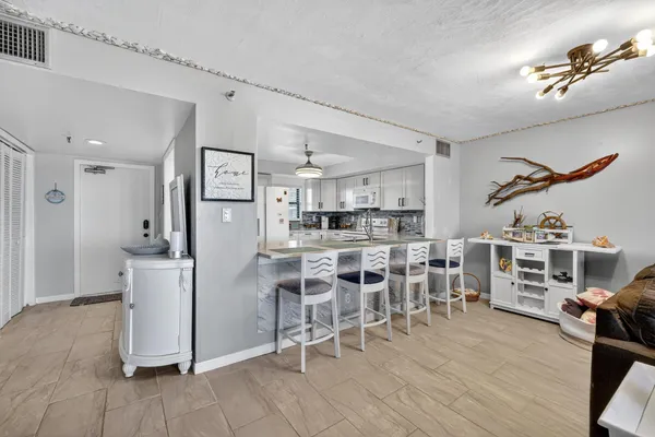 $3,800 | 801 South Ocean Drive, Unit 910, Fort Pierce, FL 34949
