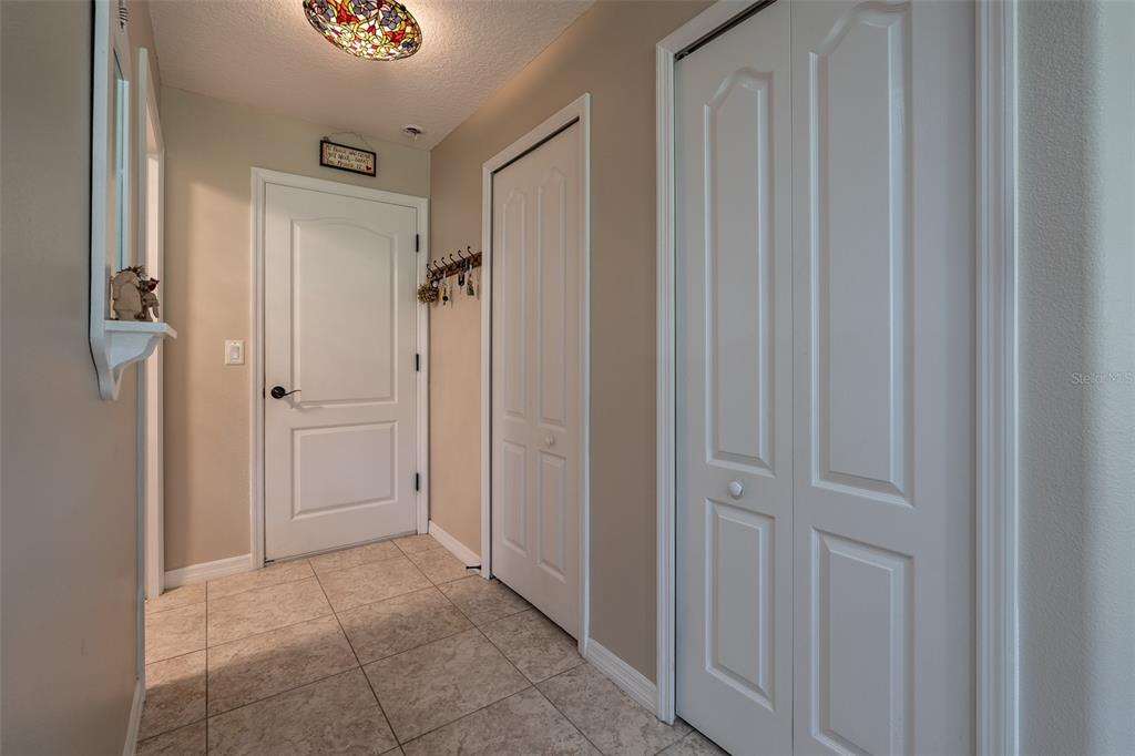 16023 Southwest 14th Avenue Road Ocala, FL 34473 - Photo 39 of 57 a view of an empty room