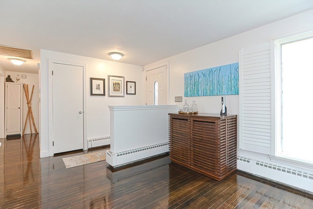 40 Fay Road Dedham, MA 02026 - Photo 6 of 42 Gallery Image 6