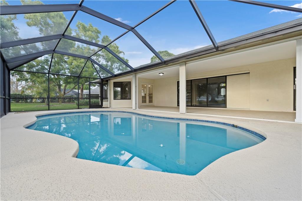 2586 Southeast Hamden Road Port St. Lucie, FL 34952 - Photo 2 of 2
