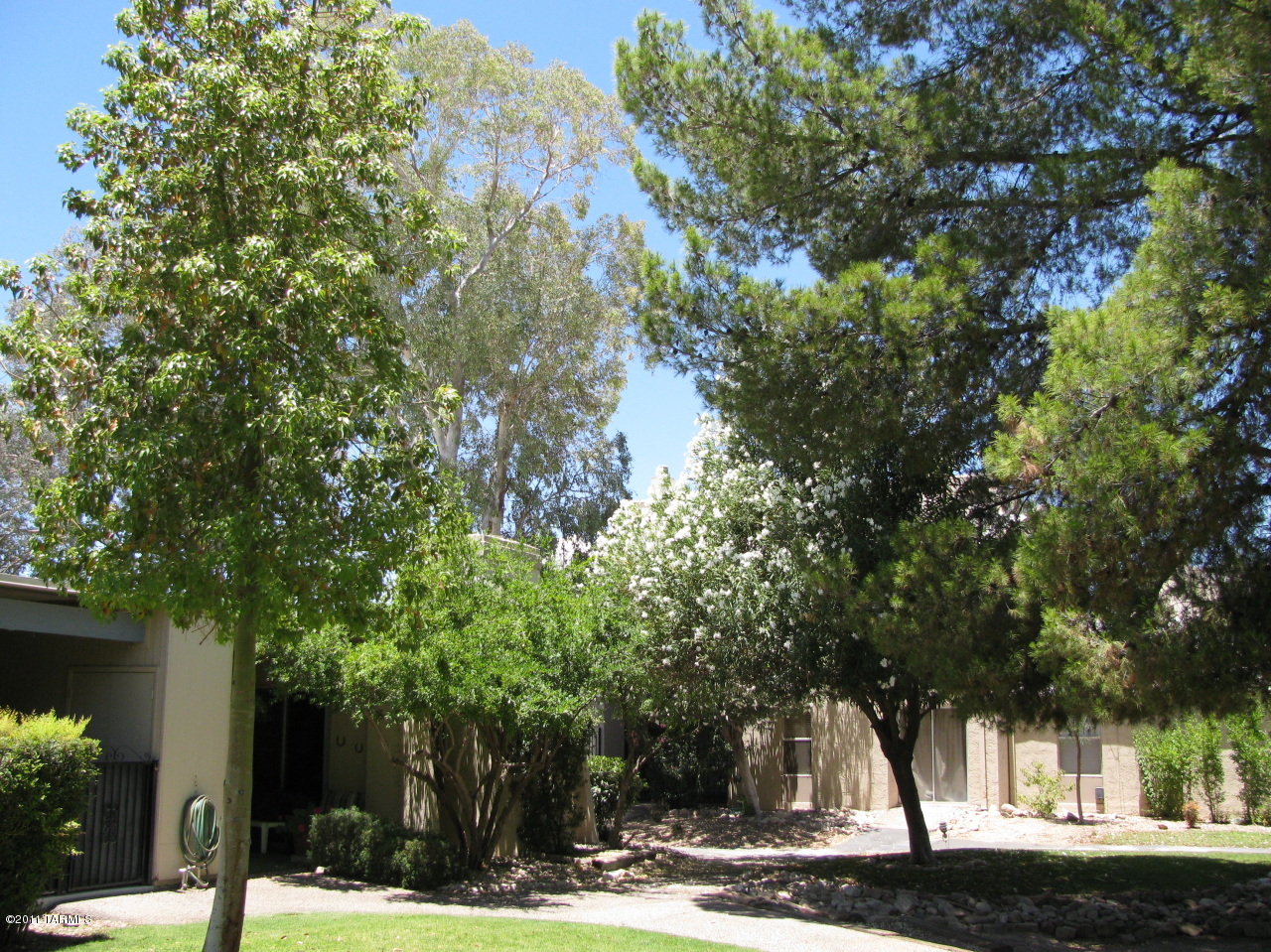 3750 North Country Club Road, Unit 23 Tucson, AZ 85716 - Photo 2 of 24