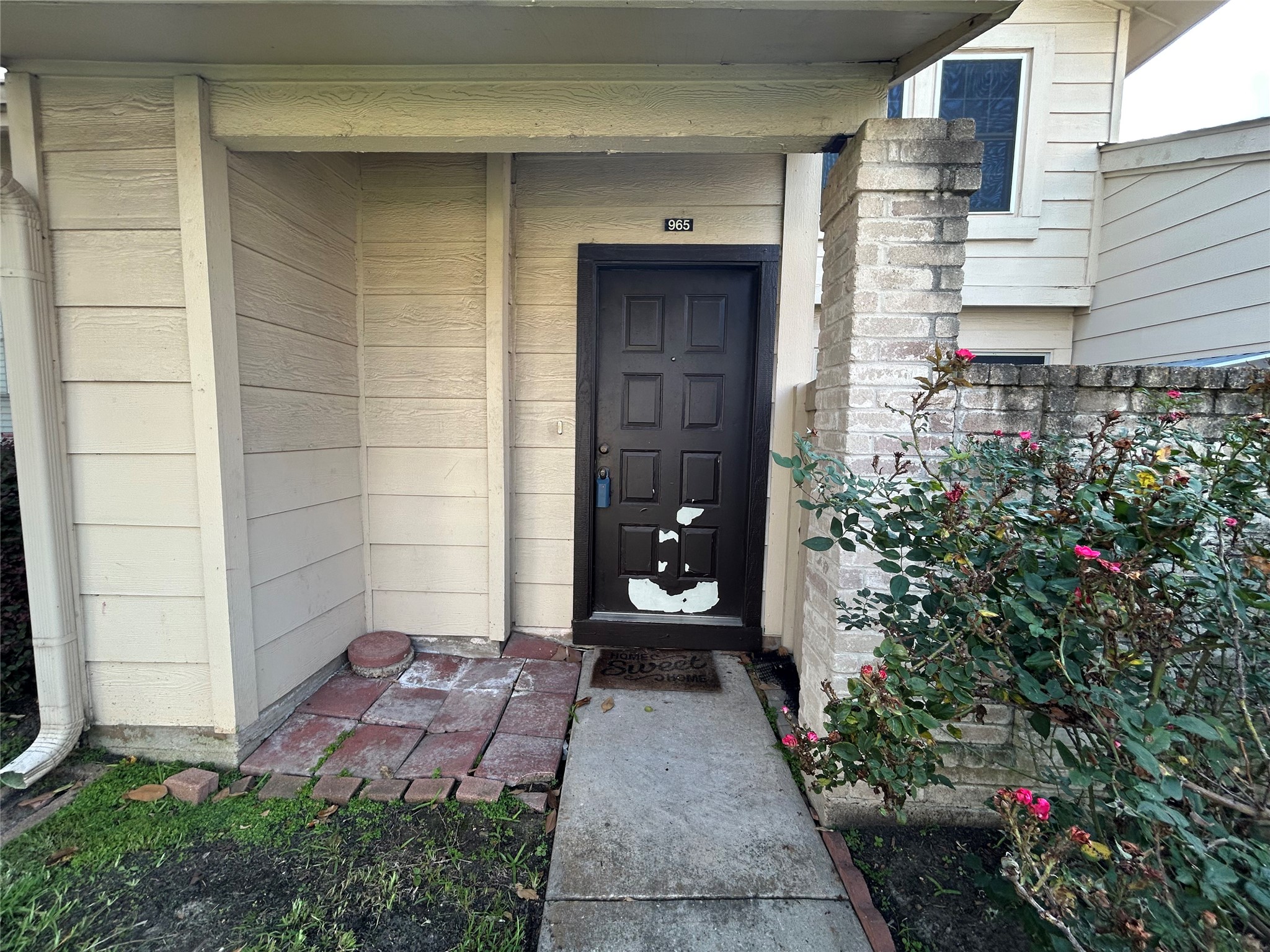 13034 Leader Street, Unit 965 Houston, TX 77072 - Photo 30 of 32 Front door to be painted by HOA- request has already been made.