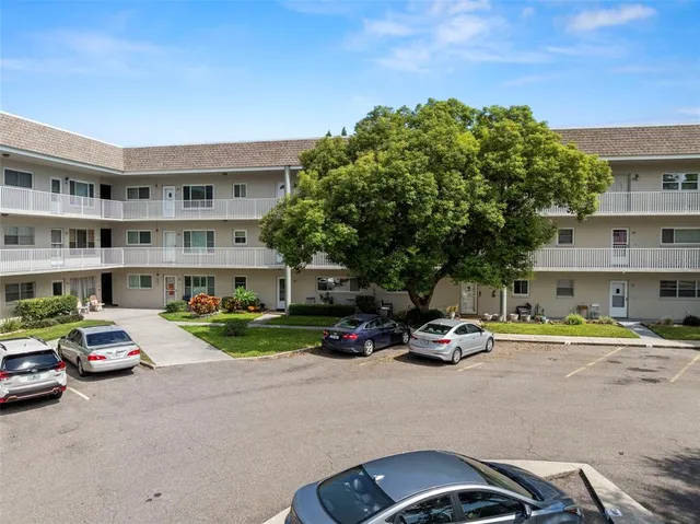 $240,000 | 2440 World Pkwy Boulevard, Unit 16, Clearwater, FL 33763