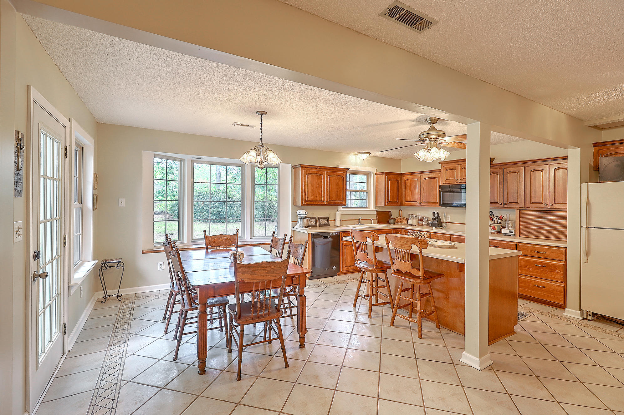 233 Brailsford Road Summerville, SC 29485 - Photo 13 of 42 IMG_0077_78_79_80_81_82_83
