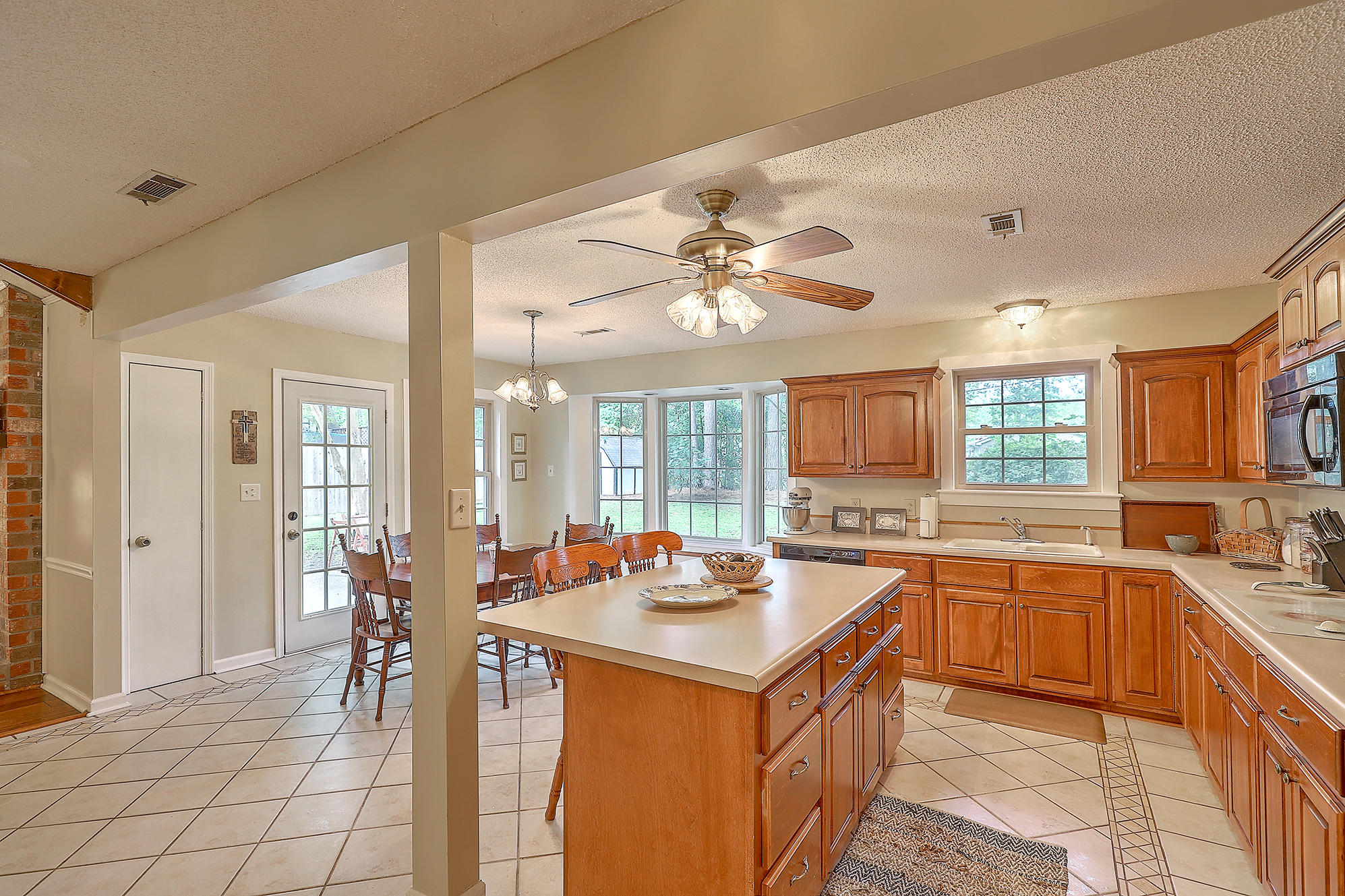 233 Brailsford Road Summerville, SC 29485 - Photo 19 of 42 IMG_0119_20_21_22_23_24_25