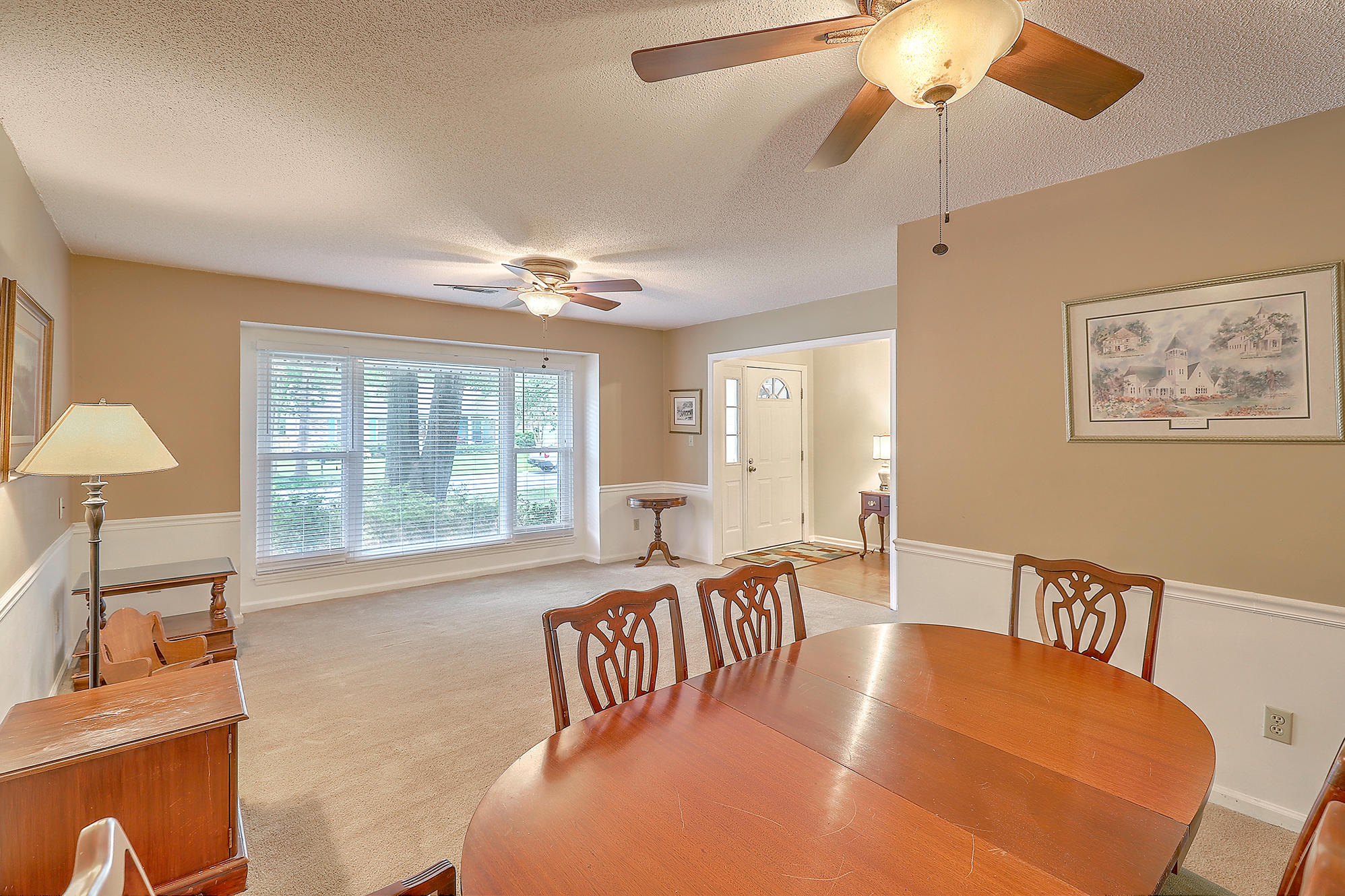 233 Brailsford Road Summerville, SC 29485 - Photo 9 of 42 IMG_0070_1_2_3_4_5_6