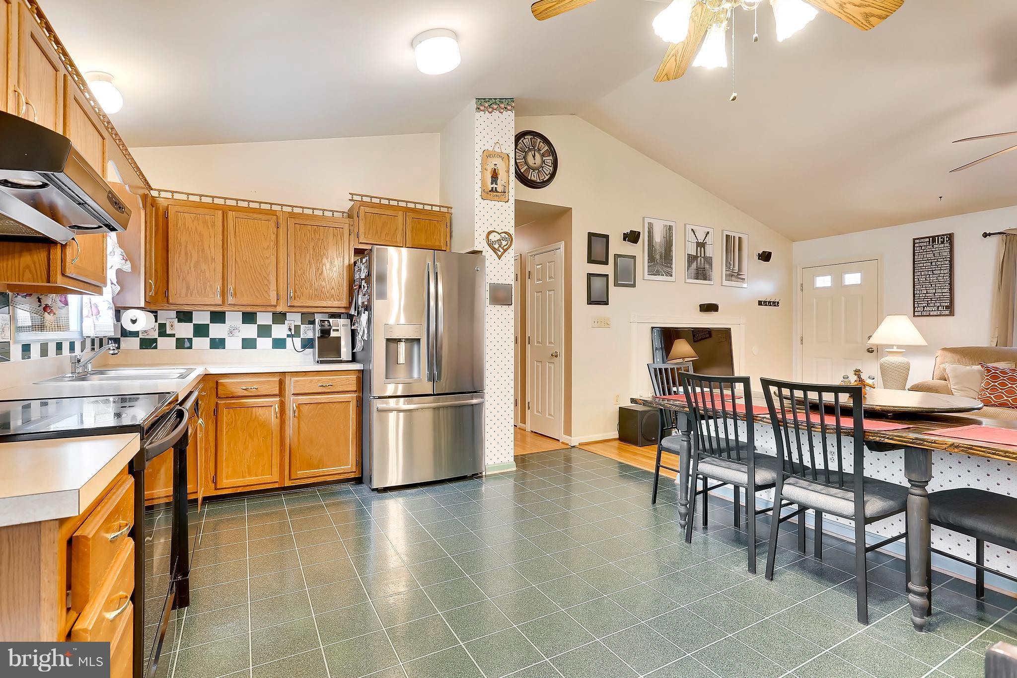11361 Redlands Road Lusby, MD 20657 - Photo 7 of 30 Kitchen