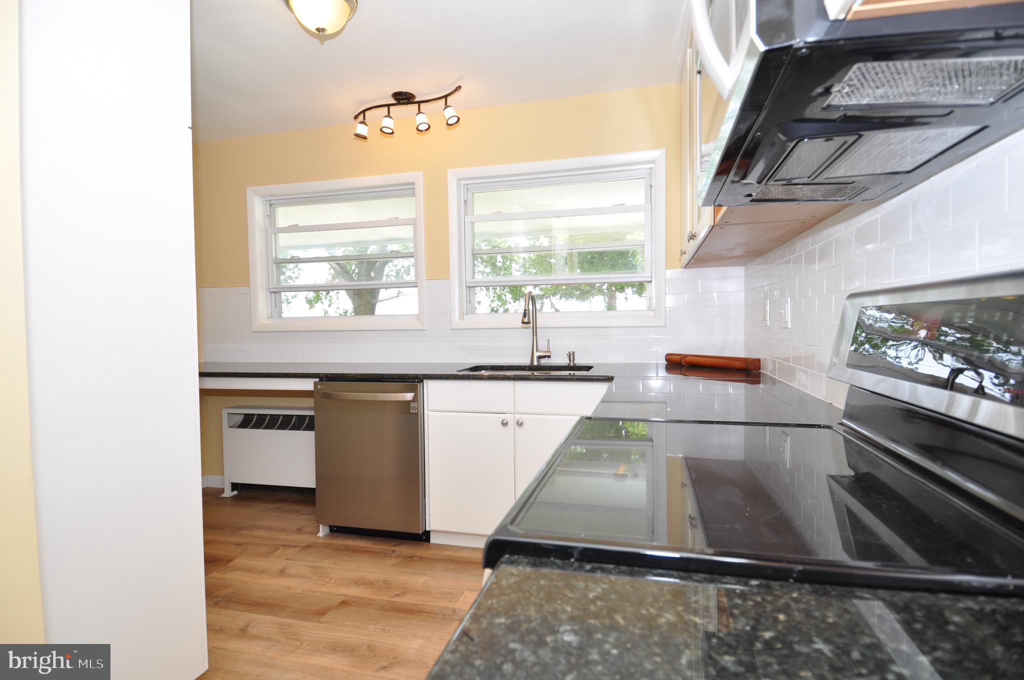 27216 Mt Pleasant Road Columbus, NJ 08022 - Photo 8 of 64