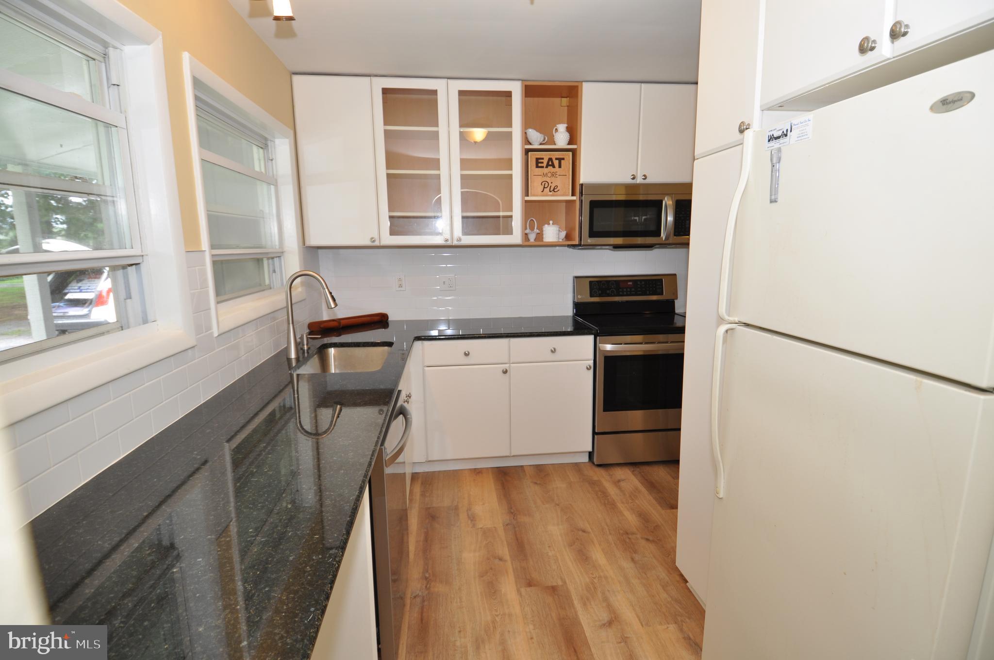 27216 Mt Pleasant Road Columbus, NJ 08022 - Photo 9 of 64