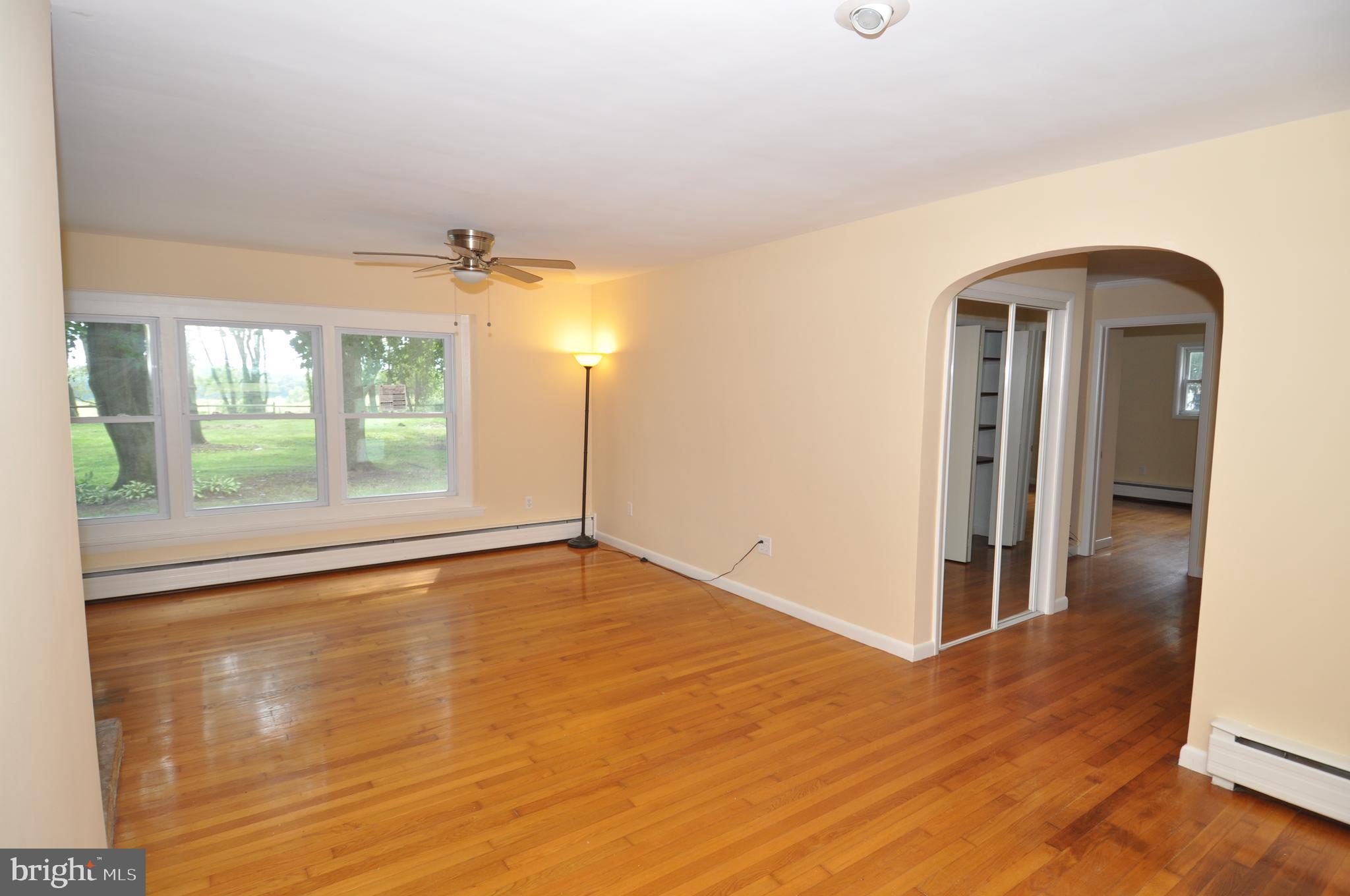 27216 Mt Pleasant Road Columbus, NJ 08022 - Photo 10 of 64
