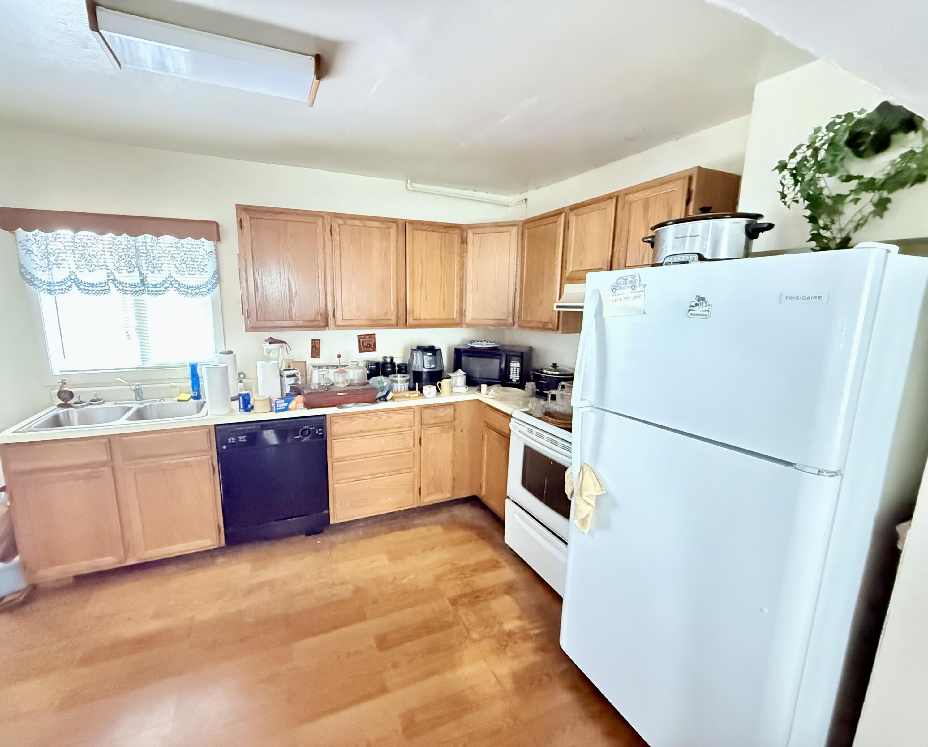 14 Champlain Street Plattsburgh, NY 12901 - Photo 9 of 16