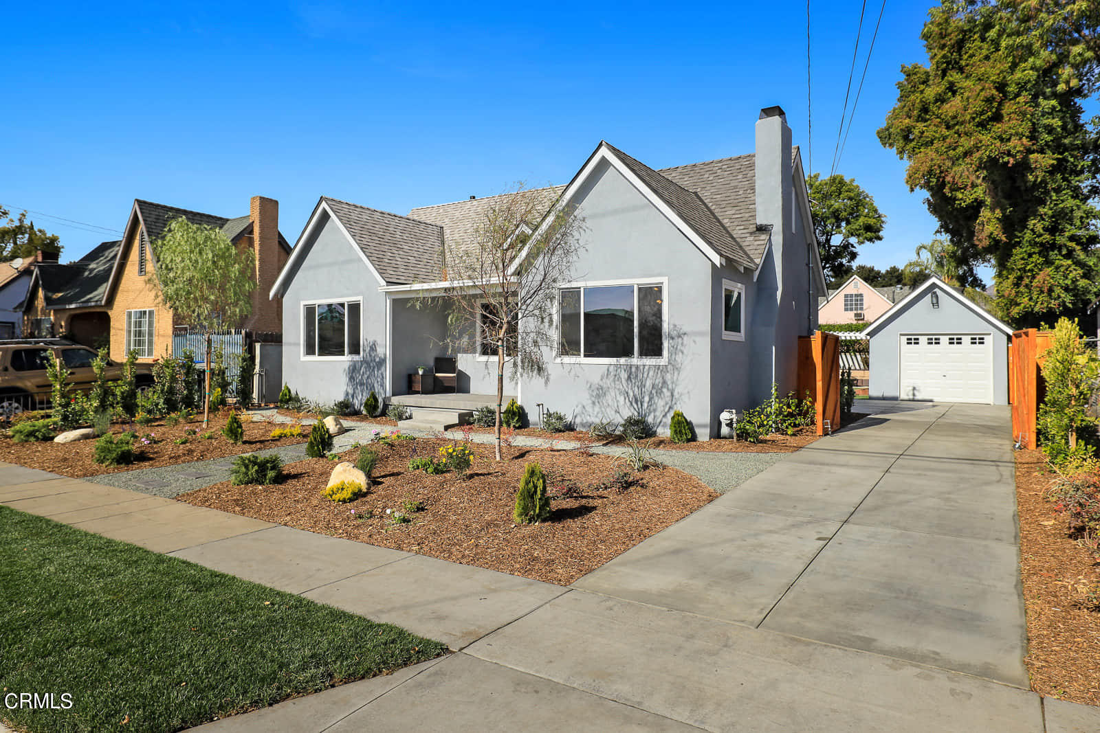 487 Crosby Street Altadena, CA 91001 - Photo 3 of 24 a view of backyard of house with outdoor seating