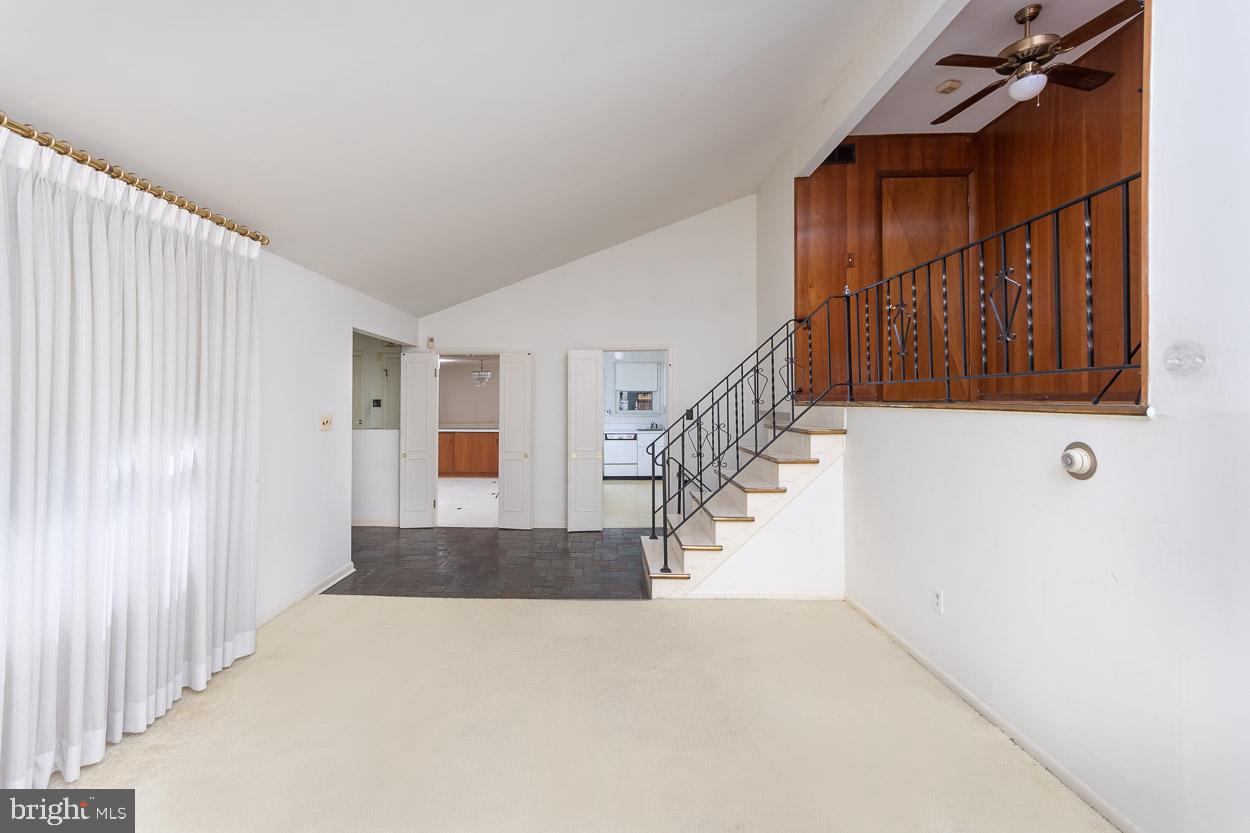 4504 Tapscott Road Baltimore, MD 21208 - Photo 9 of 39