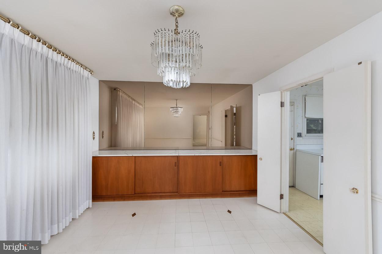 4504 Tapscott Road Baltimore, MD 21208 - Photo 10 of 39