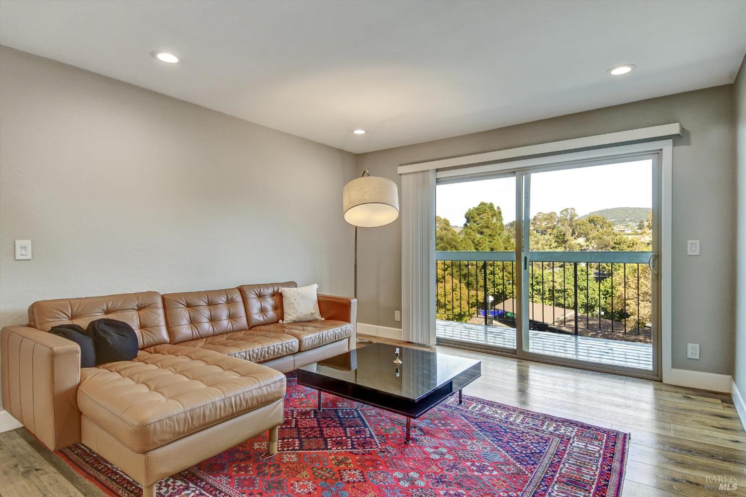 5290 San Pablo Dam Road, Unit 18 El Sobrante, CA 94803 - Photo 3 of 22