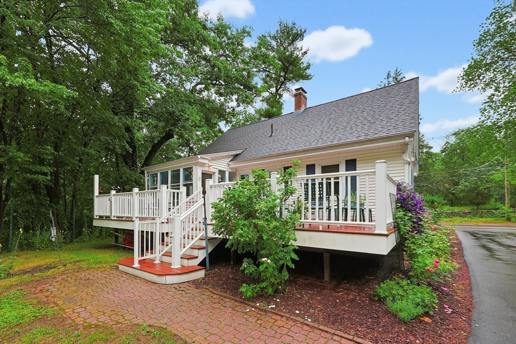 602 Elm Street Walpole, MA 02081 - Photo 27 of 38