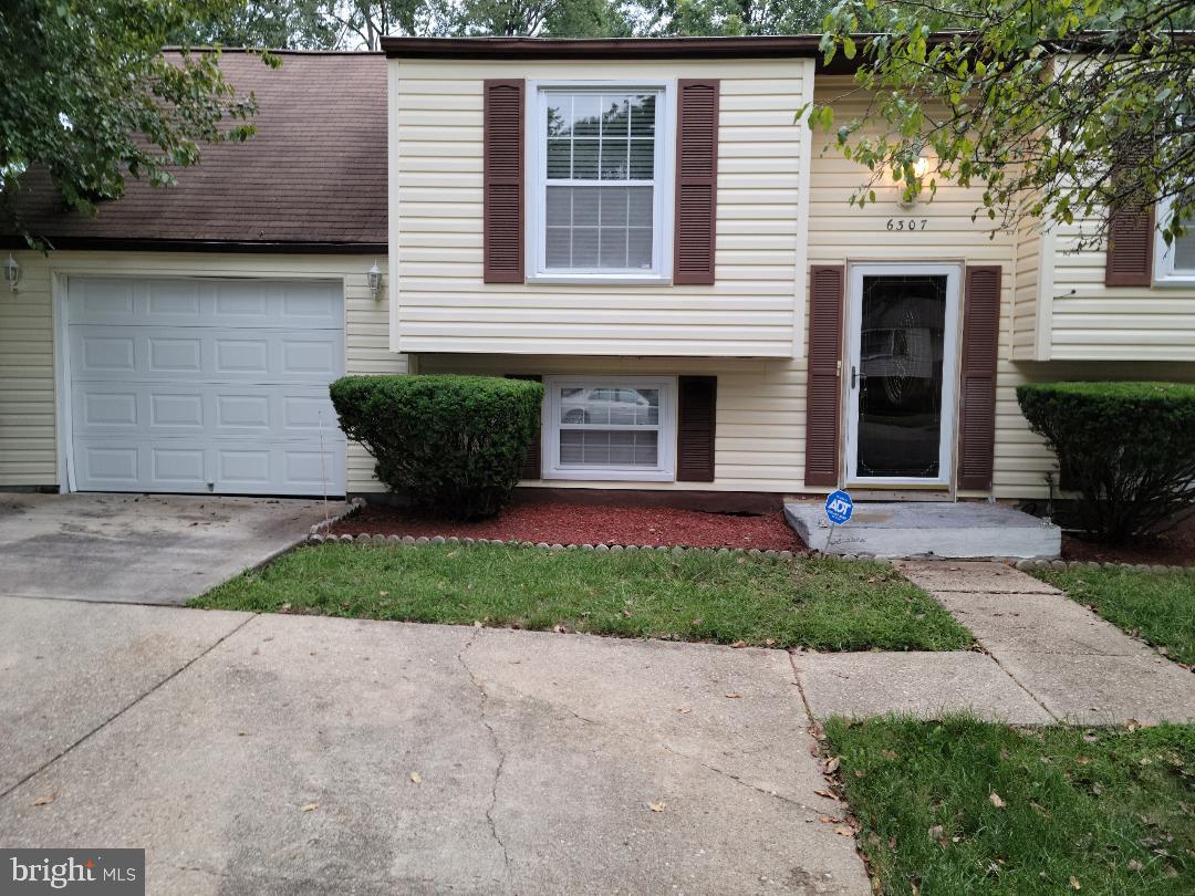 6307 Clinton Way Clinton, MD 20735 - Photo 1 of 28 Exterior Front