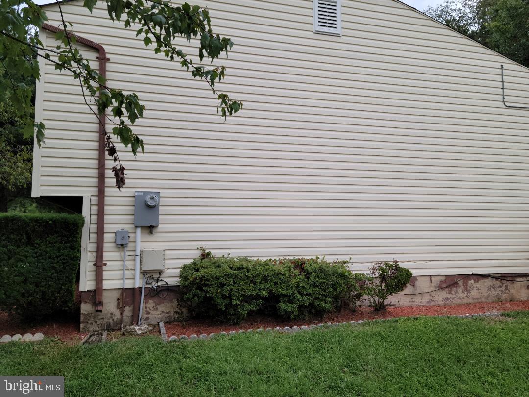 6307 Clinton Way Clinton, MD 20735 - Photo 4 of 28 Exterior Side