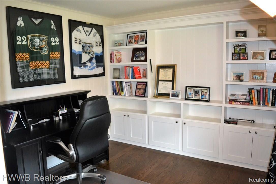 981 Hemlock Drive Rochester, MI 48307 - Photo 4 of 40 Study