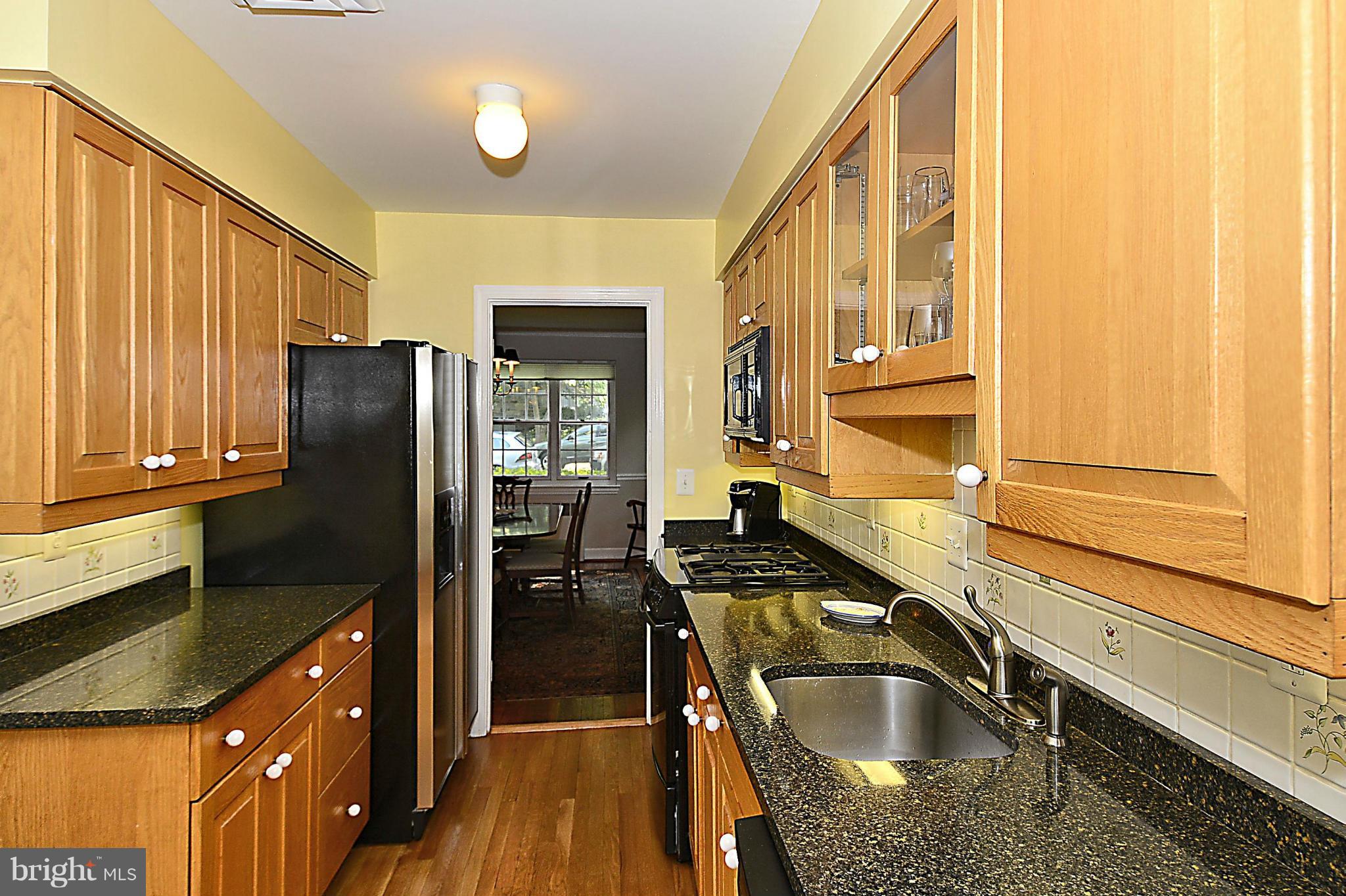 5608 Overlea Road Bethesda, MD 20816 - Photo 11 of 30 Kitchen