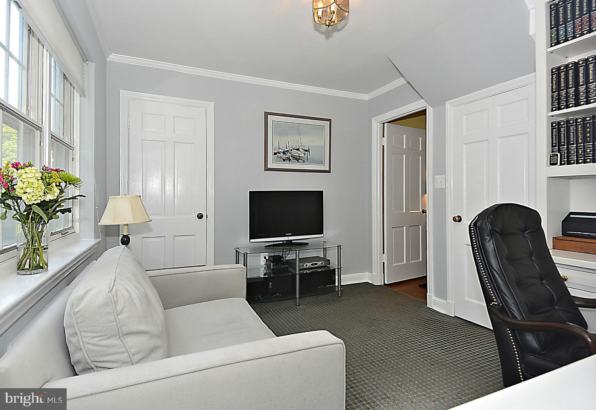 5608 Overlea Road Bethesda, MD 20816 - Photo 16 of 30 Interior (General)