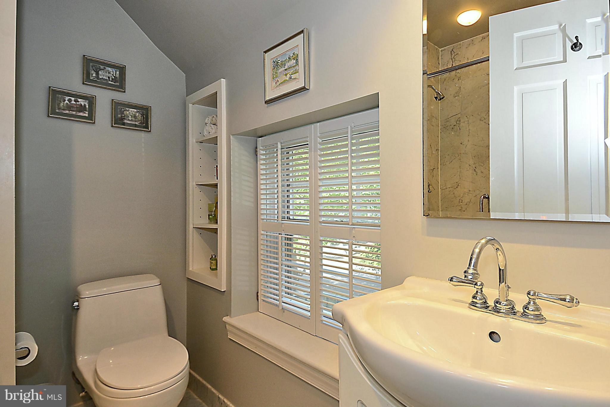 5608 Overlea Road Bethesda, MD 20816 - Photo 29 of 30 Bath (Master)