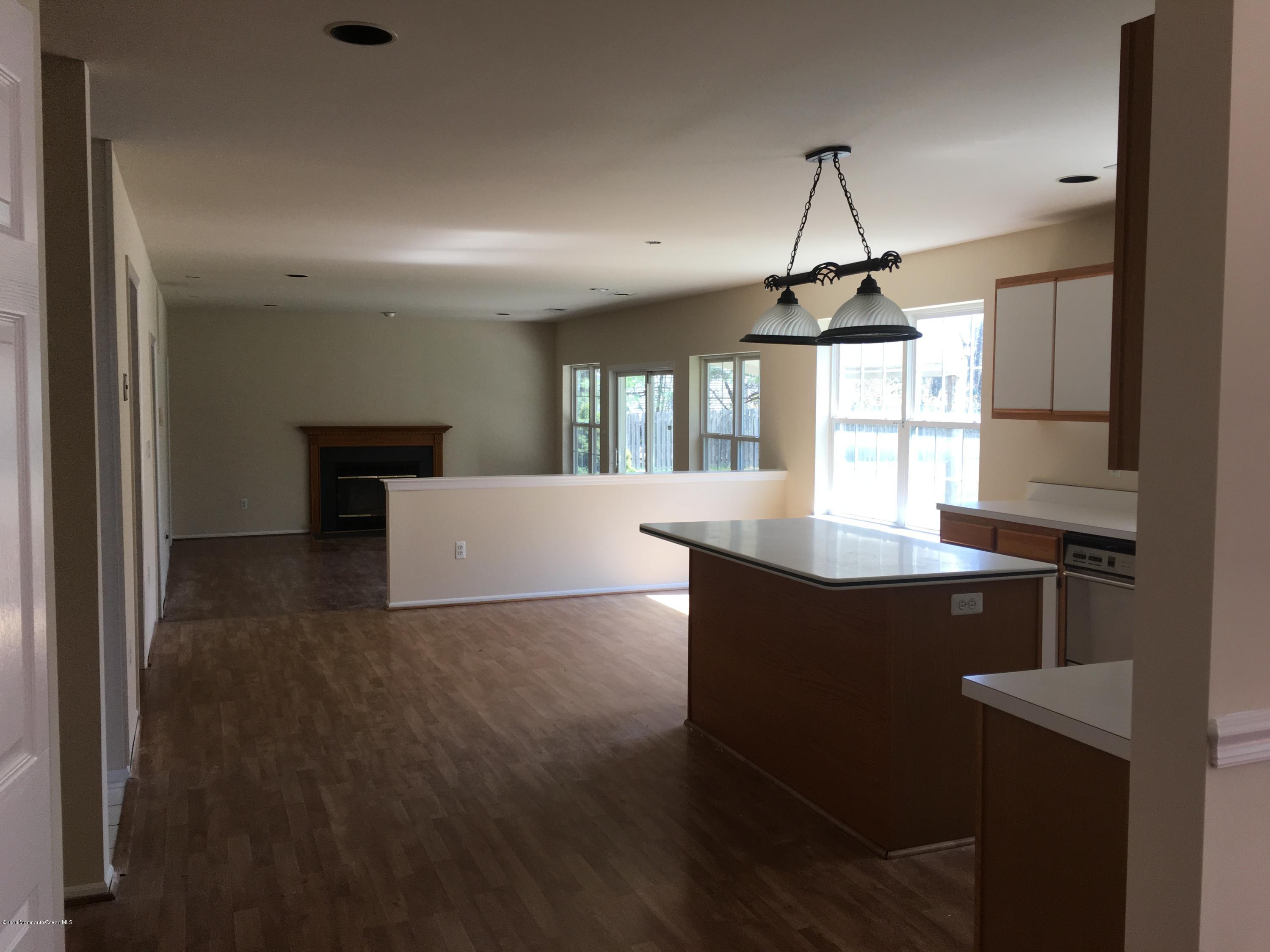 761 Anderson Road Jackson, NJ 08527 - Photo 3 of 22 a view of entryway and kitchen