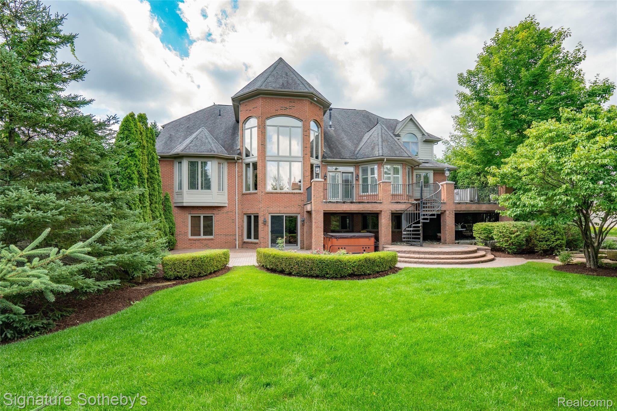 2828 North Addison Circle Rochester, MI 48306 - Photo 47 of 48 Addison-8.jpg