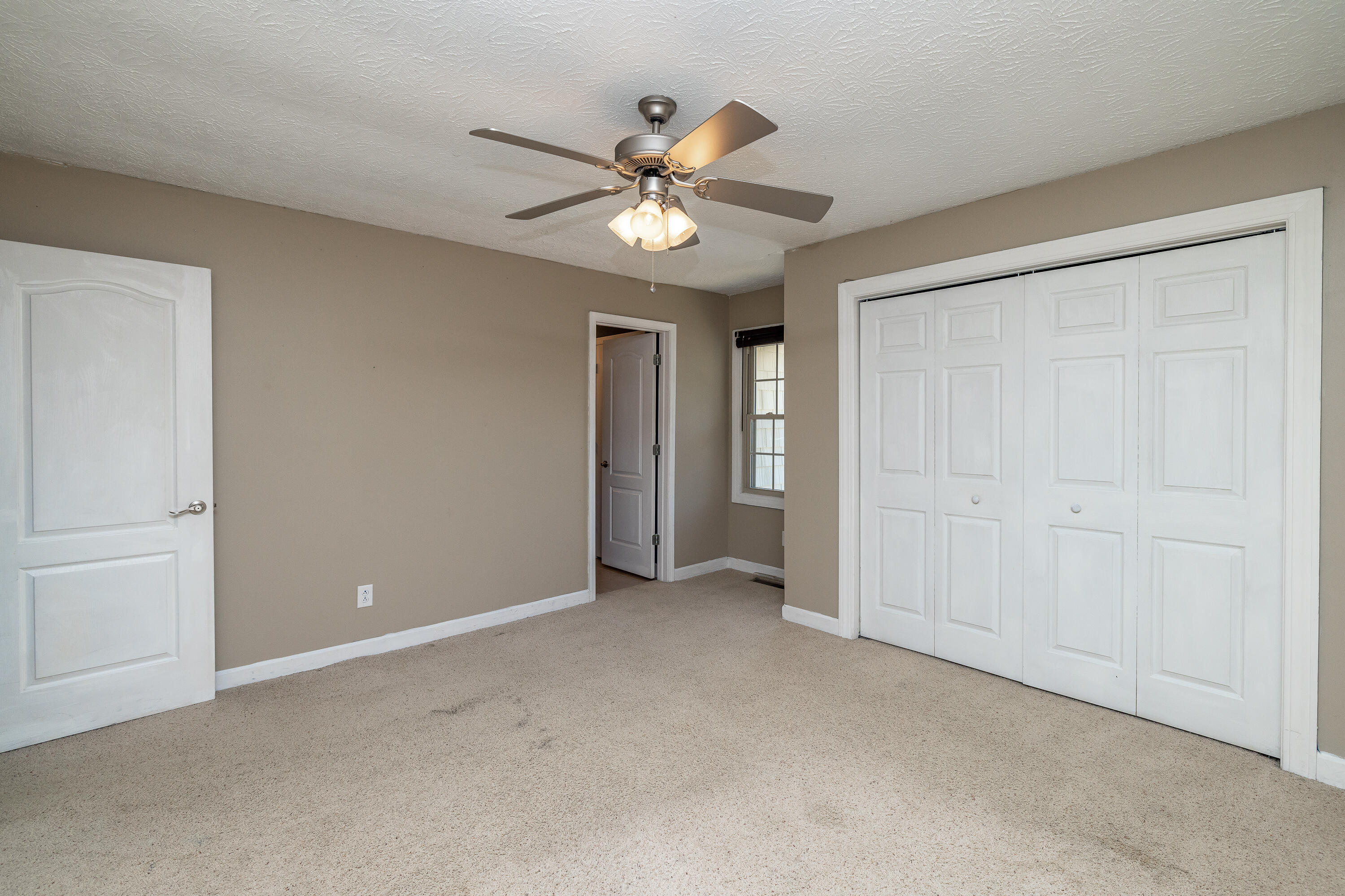 154 Regency Point Path Lexington, KY 40503 - Photo 16 of 29 2-15