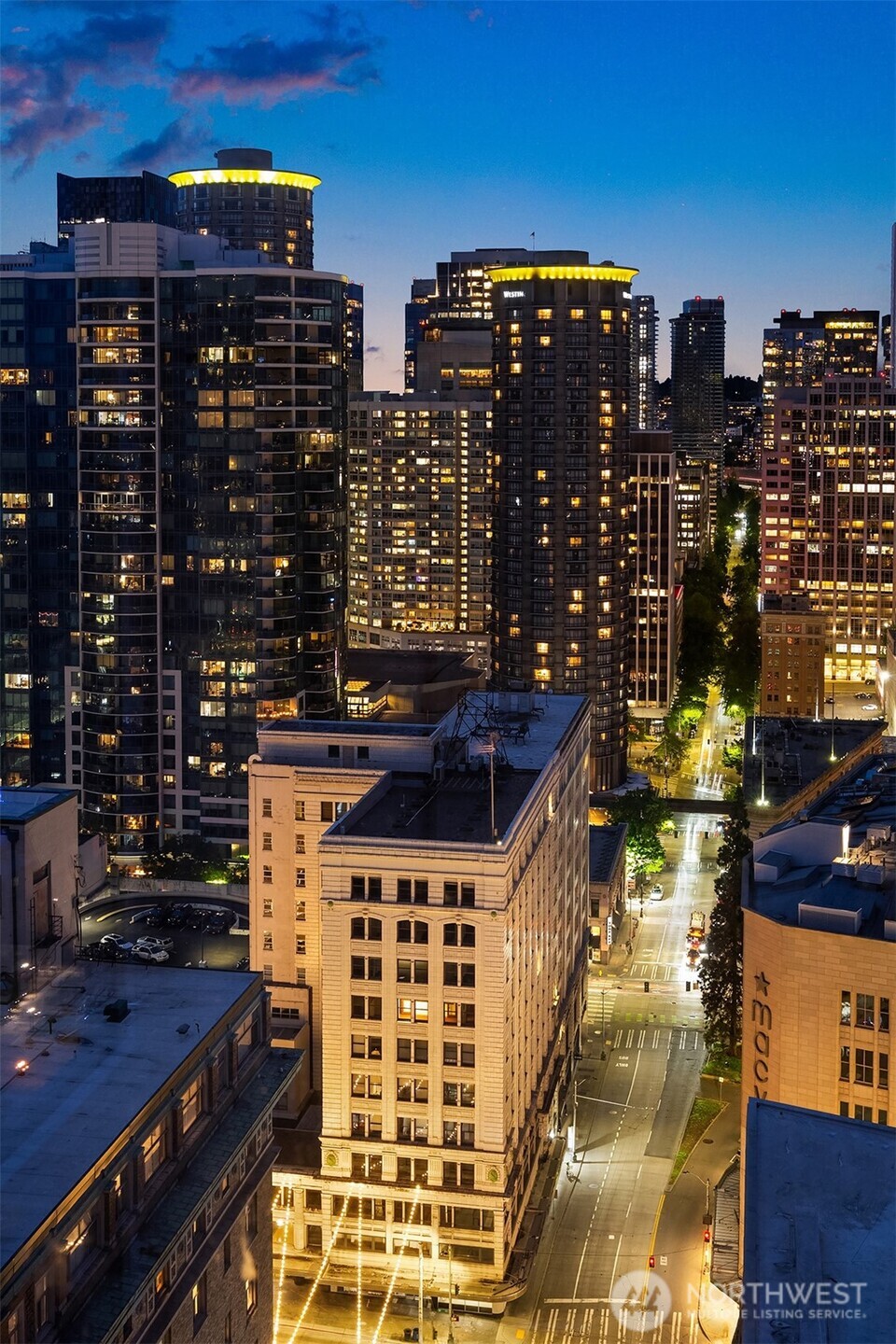 121 Stewart Street, Unit 2501 Seattle, WA 98101 - Photo 29 of 40