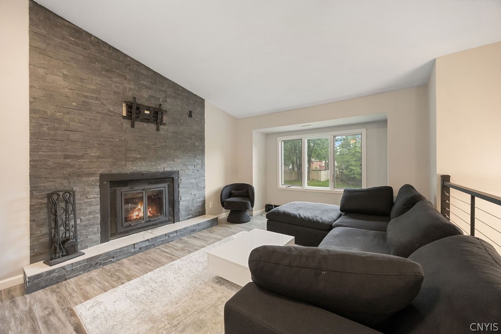 8103 Princess Path Clay, NY 13090 - Photo 11 of 29