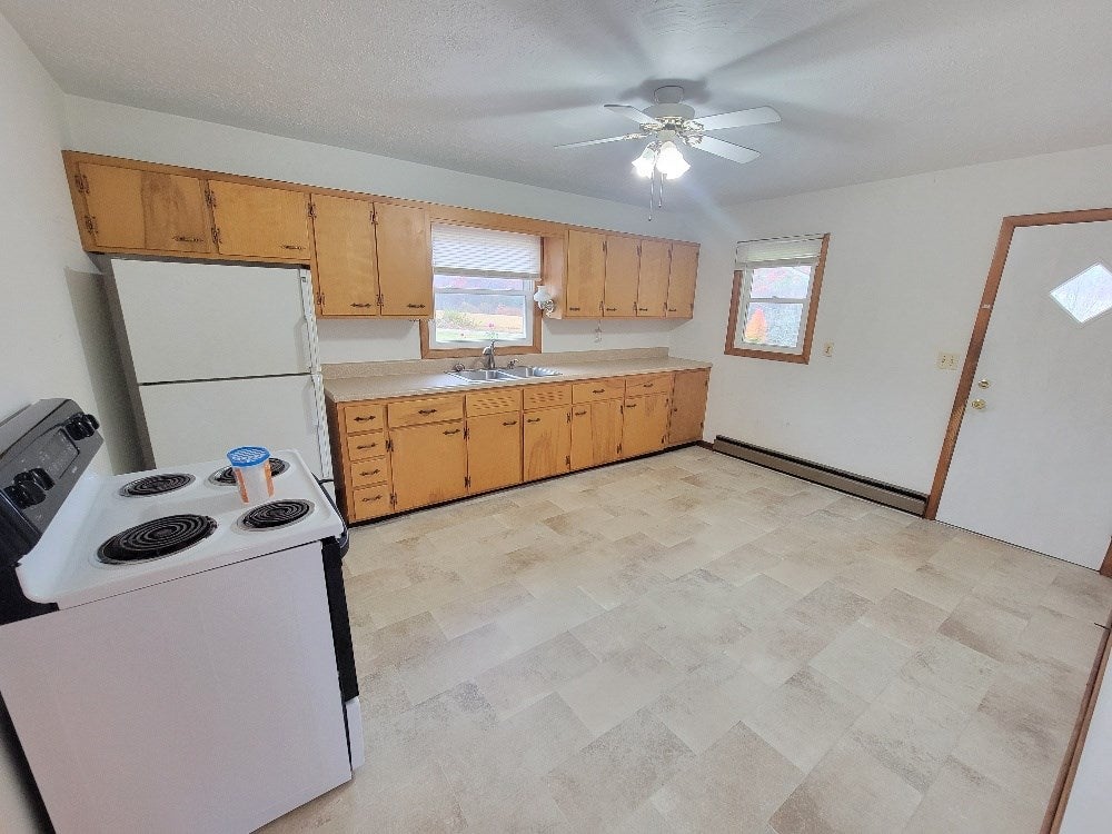 1800 Tower Road Galax, VA 24333 - Photo 8 of 21 Gallery Image 8