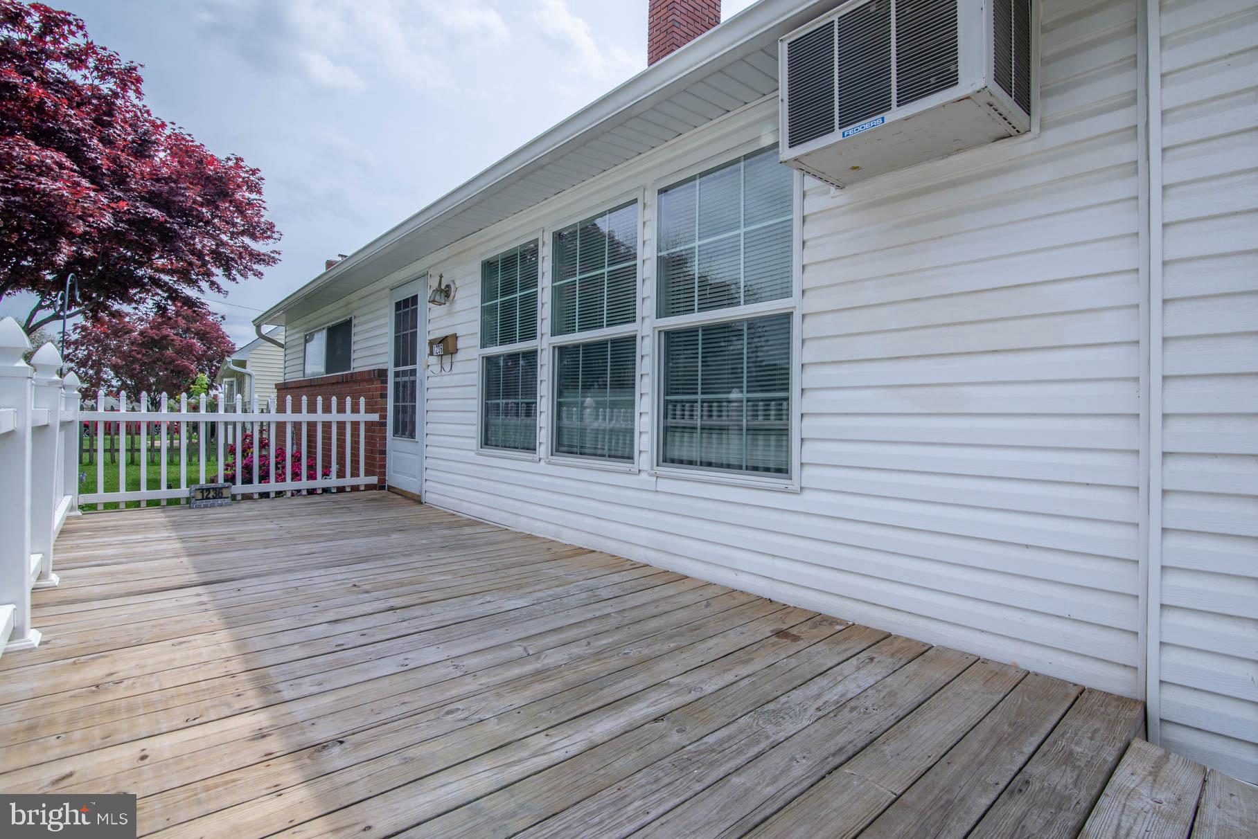 1236 Wogan Road York, PA 17404 - Photo 7 of 39
