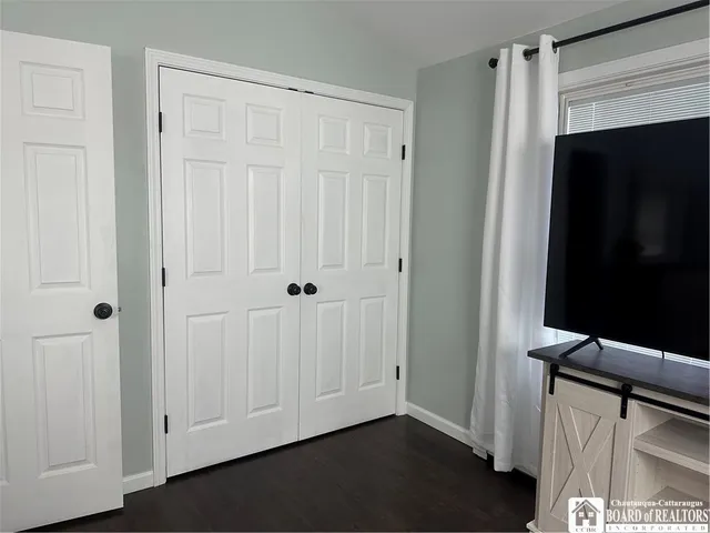 $329,900 | 24 University Park, Pomfret, NY 14063