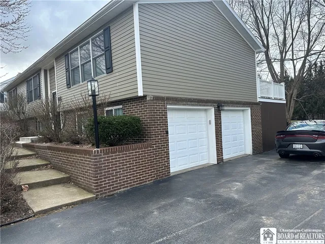 $329,900 | 24 University Park, Pomfret, NY 14063