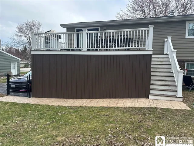 $329,900 | 24 University Park, Pomfret, NY 14063