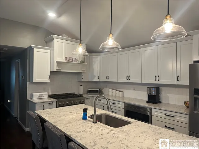 $329,900 | 24 University Park, Pomfret, NY 14063