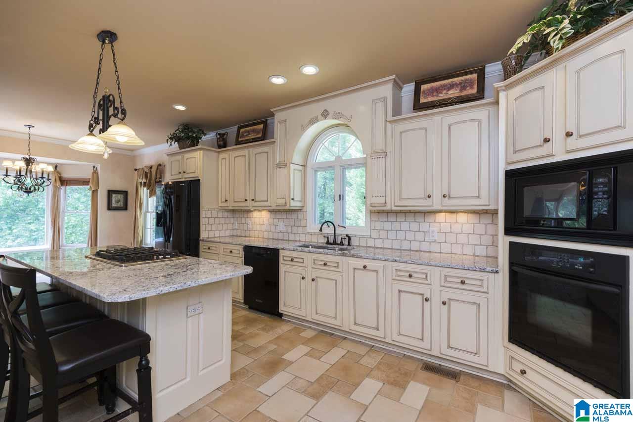 505 Bayhill Road Birmingham, AL 35244 - Photo 6 of 45