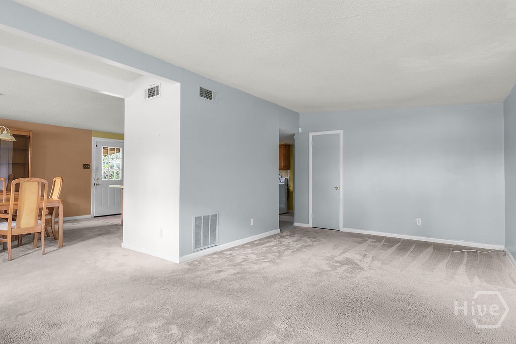 316 Willow Road Savannah, GA 31419 - Photo 9 of 34 Gallery Image 9
