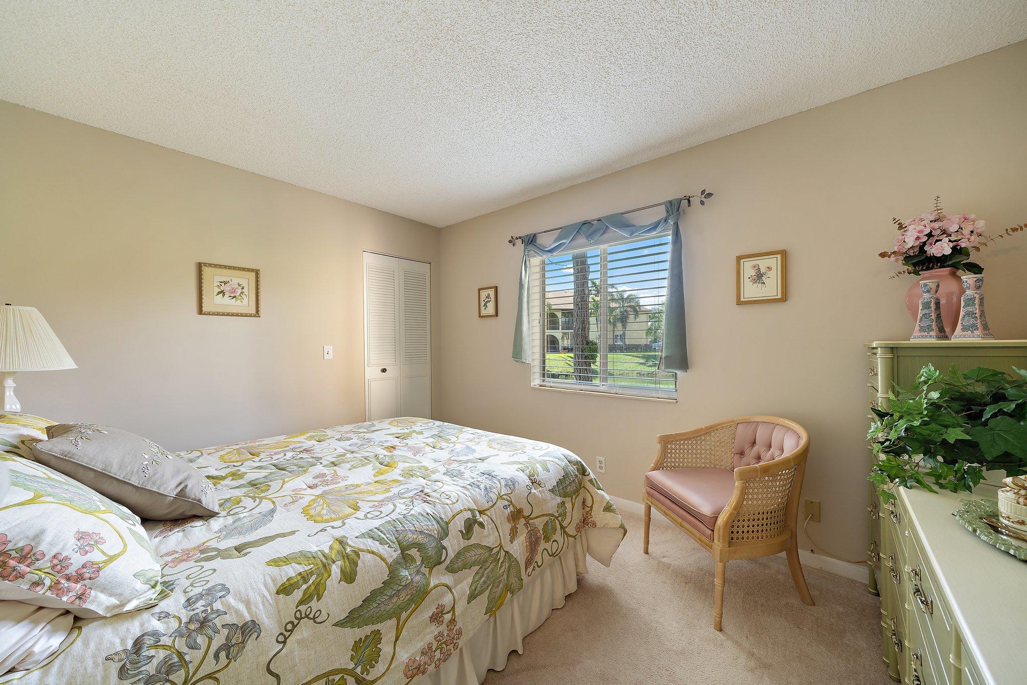 333 Pine Ridge Circle, Unit B1 Greenacres, FL 33463 - Photo 18 of 40 017-333PineRidgeCirB1-Greenacres-FL-SMAL