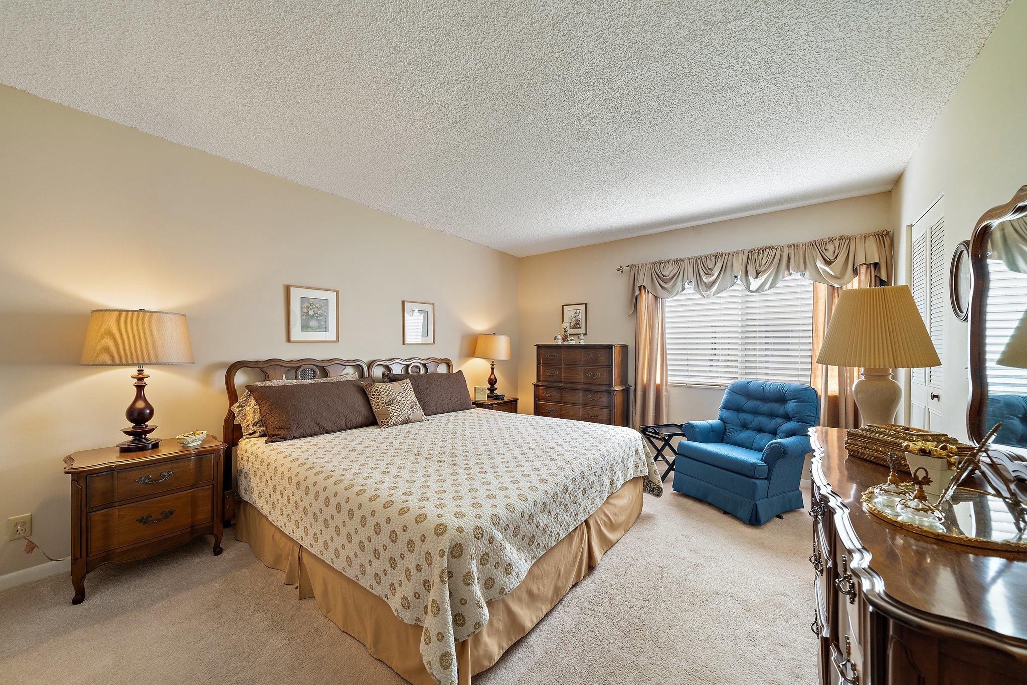 333 Pine Ridge Circle, Unit B1 Greenacres, FL 33463 - Photo 20 of 40 019-333PineRidgeCirB1-Greenacres-FL-SMAL