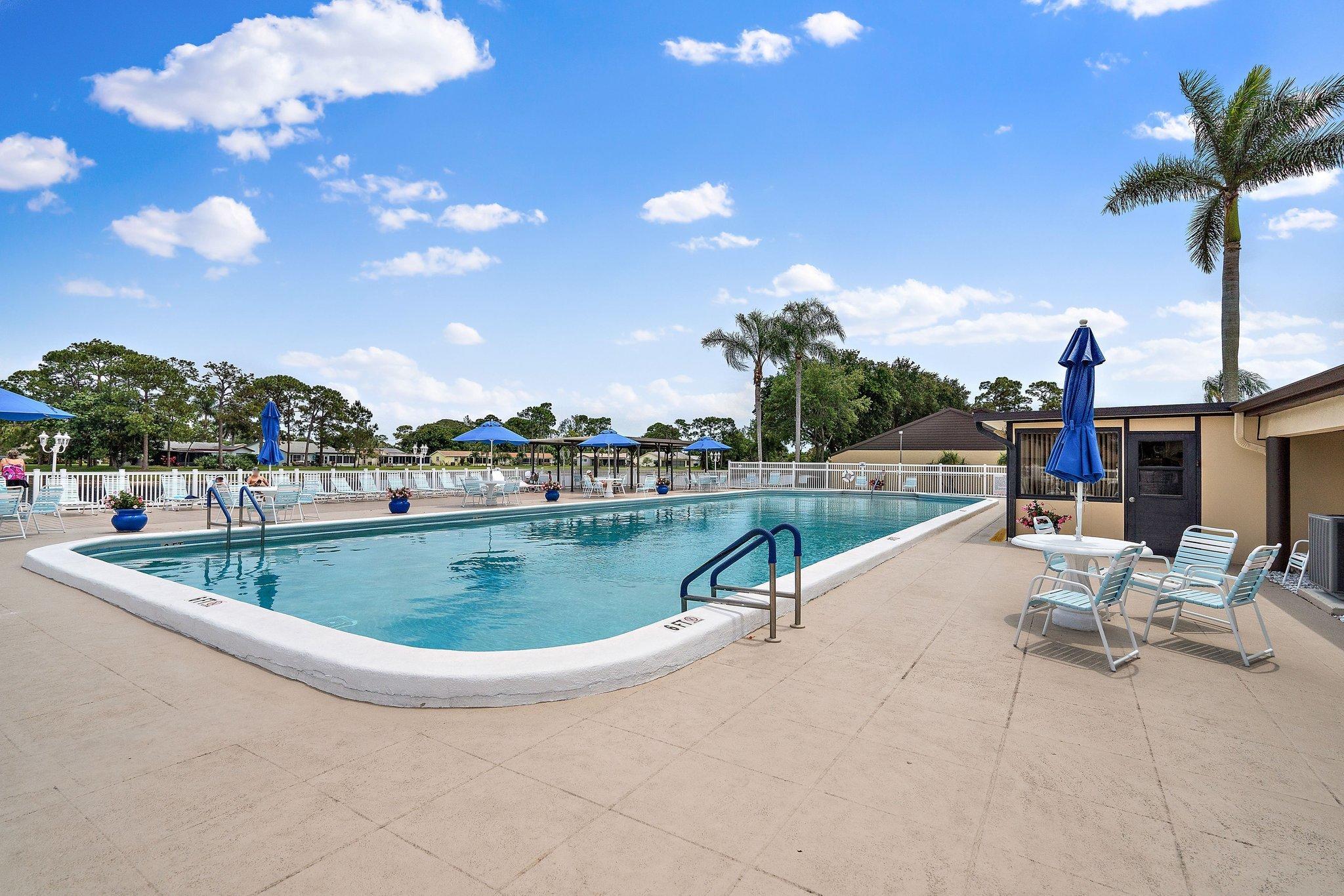 333 Pine Ridge Circle, Unit B1 Greenacres, FL 33463 - Photo 25 of 40 024-333PineRidgeCirB1-Greenacres-FL-SMAL