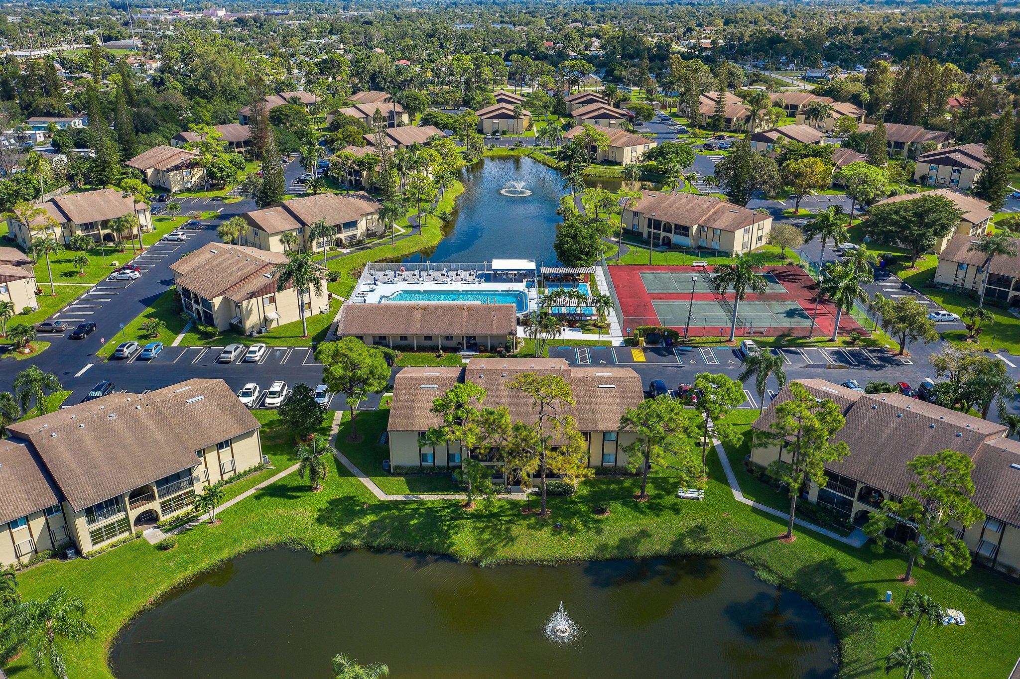 333 Pine Ridge Circle, Unit B1 Greenacres, FL 33463 - Photo 30 of 40 030-333PineRidgeCirB1-Greenacres-FL-SMAL