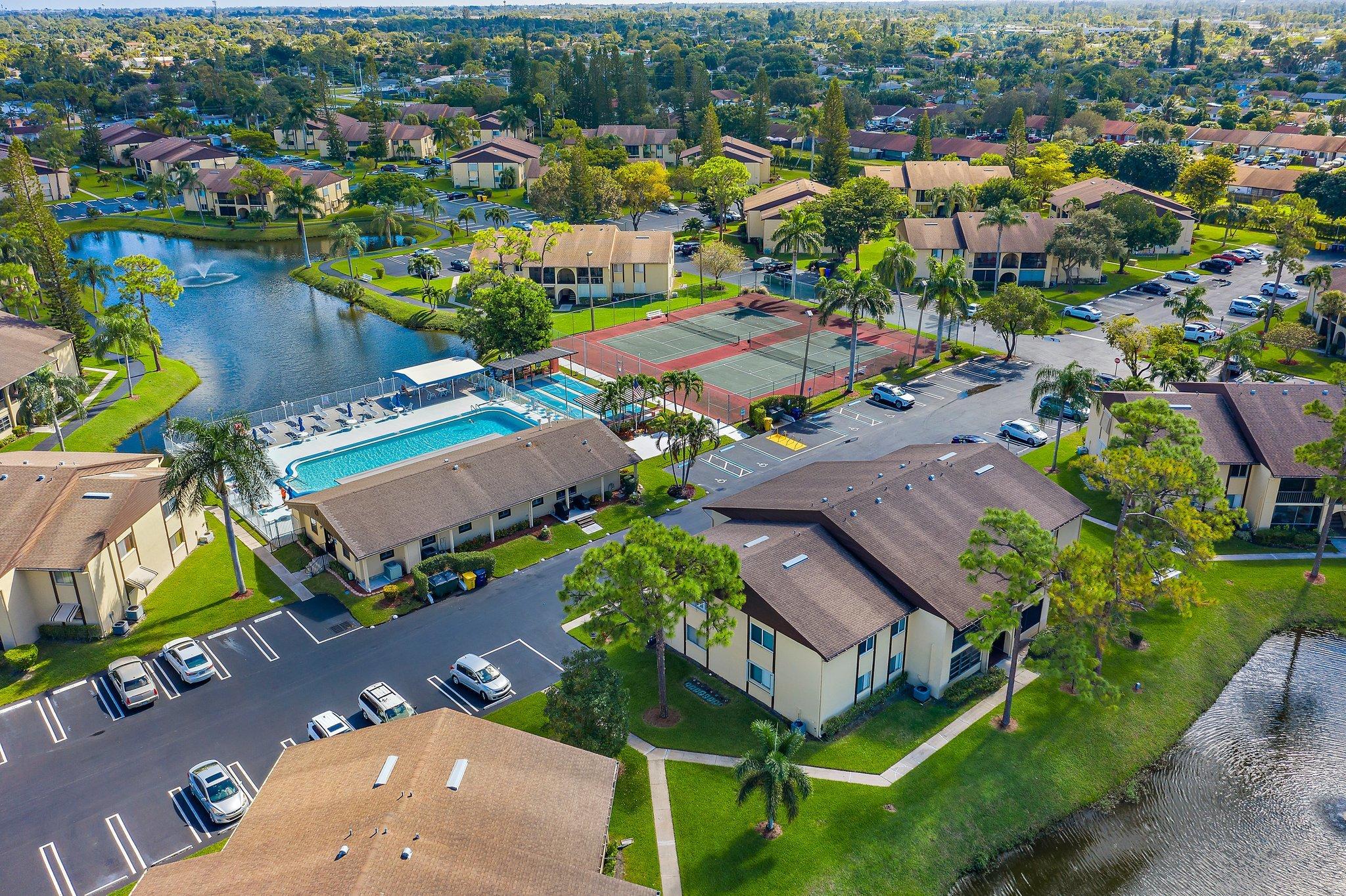 333 Pine Ridge Circle, Unit B1 Greenacres, FL 33463 - Photo 31 of 40 031-333PineRidgeCirB1-Greenacres-FL-SMAL