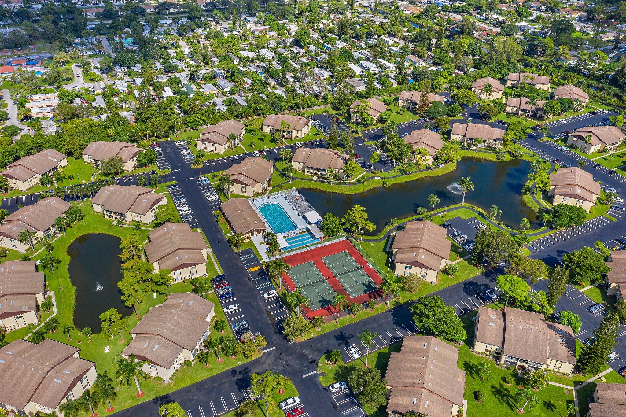 333 Pine Ridge Circle, Unit B1 Greenacres, FL 33463 - Photo 36 of 40 036-333PineRidgeCirB1-Greenacres-FL-SMAL