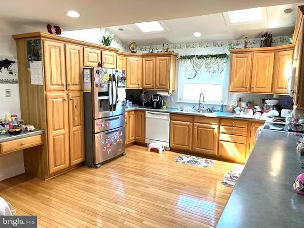 $650,000 | 406 Valley Run Drive, Cherry Hill, NJ 08002