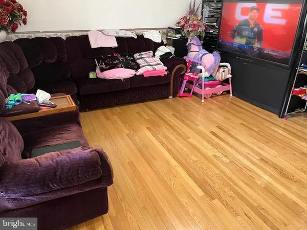 $650,000 | 406 Valley Run Drive, Cherry Hill, NJ 08002