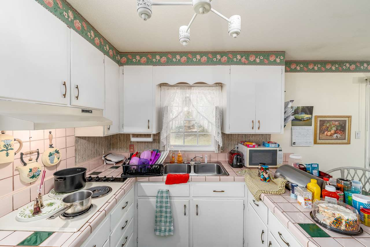 1412 North King Charles Road Raleigh, NC 27610 - Photo 20 of 23 Photo 20