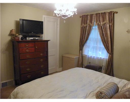 152 Ridgewood Road Coraopolis, PA 15108 - Photo 11 of 18 Master Bedroom.